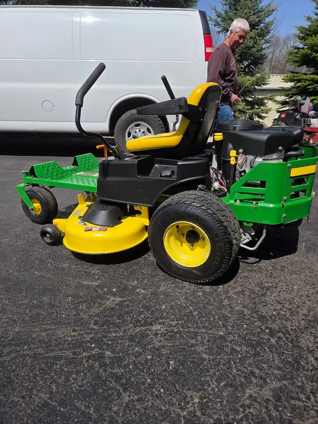 john deere z225 zero turn - Photo 5