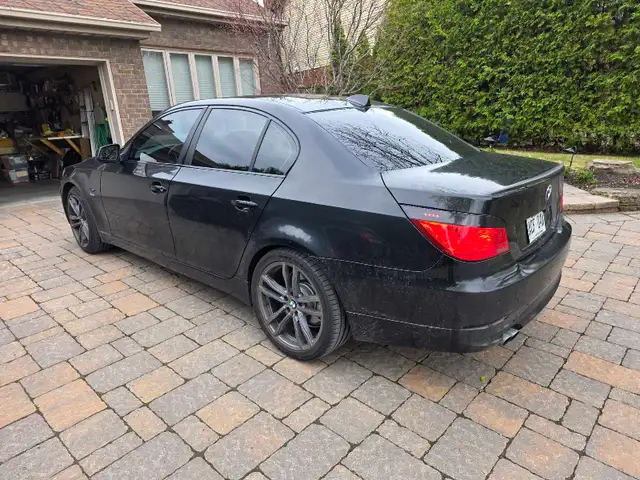 2010 BMW 528 Xi - Photo 2