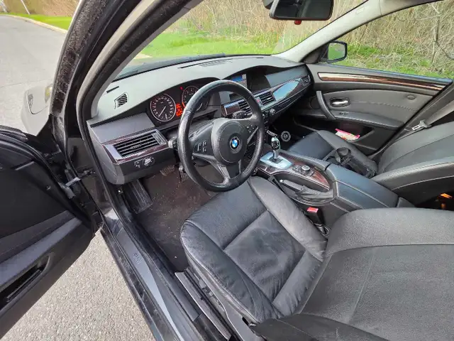 2010 BMW 528 Xi - Photo 7