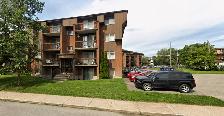 Grand 4 1/2 au 2e étage – 2 grands balcons – 1500 $/mois
