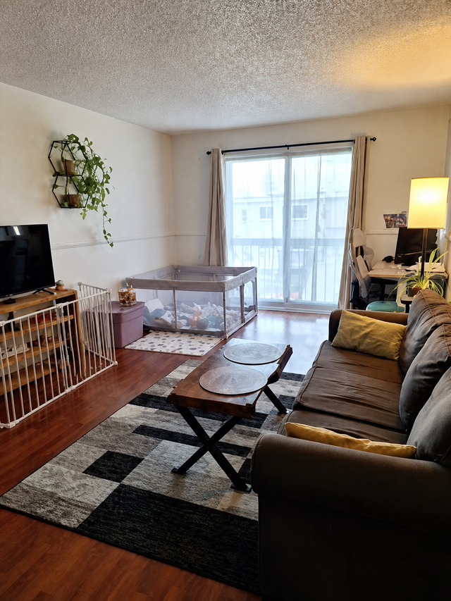 Grand 4 1/2 au 2e étage – 2 grands balcons – 1500 $/mois - Photo 3