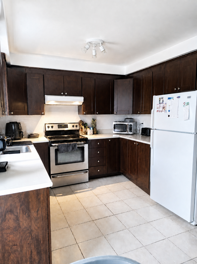 Grand 4 1/2 au 2e étage – 2 grands balcons – 1500 $/mois - Photo 5