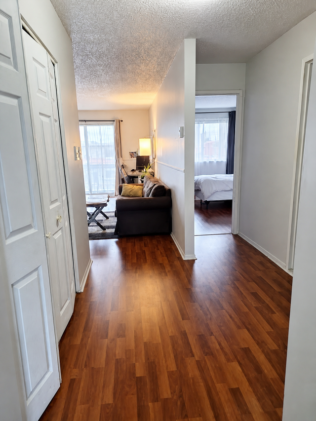 Grand 4 1/2 au 2e étage – 2 grands balcons – 1500 $/mois - Photo 8