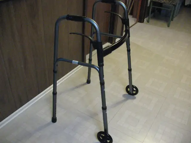 Adjustable Aluminum Walker with 2 Front Wheels, BRAND NEW - Photo 8