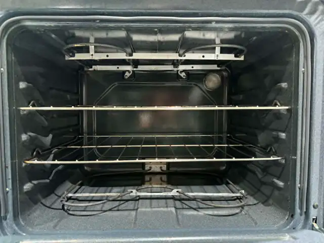 Reconditioned Amana Coil Top Stove YACR4303MFW5 (S4220) $395 - Photo 4