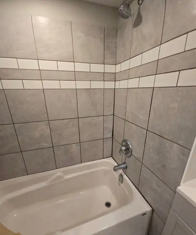 Furnished room for rent by UofM and by bus stop - Photo 4