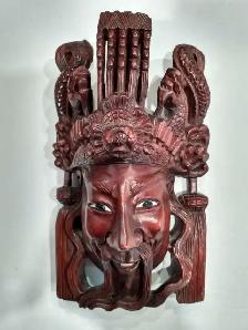 4 MASQUES ORIGINAUX EXOTIQUES