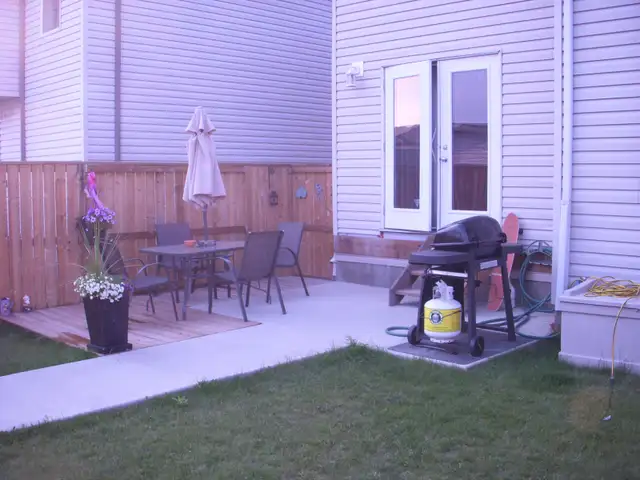 2 Story House for Rent - Photo 2