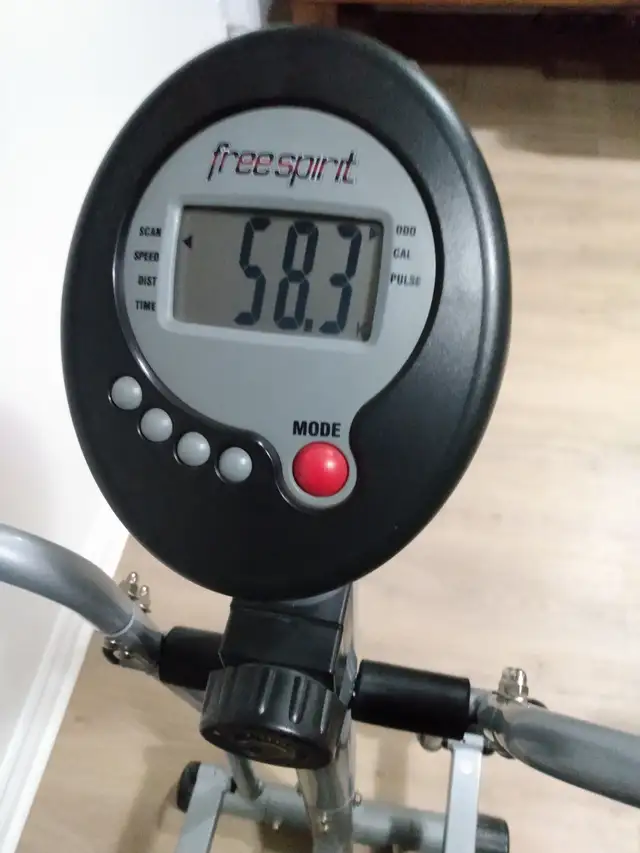 APPAREILLE D'EXERCICE ELLIPTIQUE FREESPIRIT 951 - Photo 3