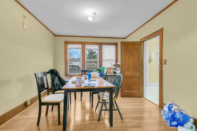 Brick 2StoreyHome with Garage Big6Bed 3Bath 69Shepherd, Windsor. - Photo 4