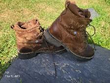 ARIAT WOMEN'S LACE-UP LEATHER BOOTS