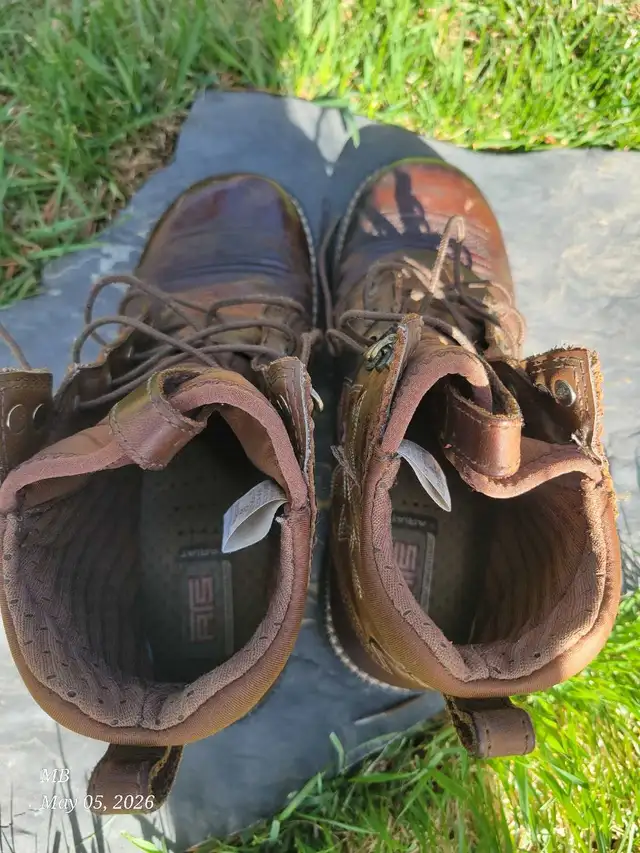 ARIAT WOMEN'S LACE-UP LEATHER BOOTS - Photo 8