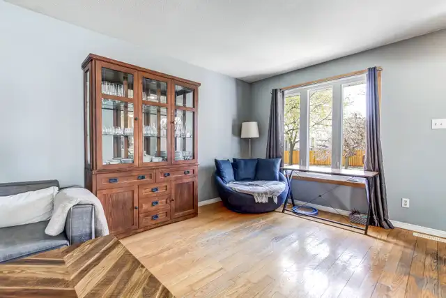 228 Pochard Lane, London, Ont. FOR SALE! Income Potential! - Photo 3