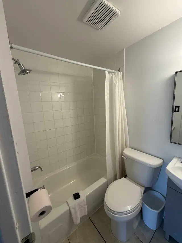 STUDIO MEUBLÉ TOUT INCLUT - Montréal | Plateau - Photo 4