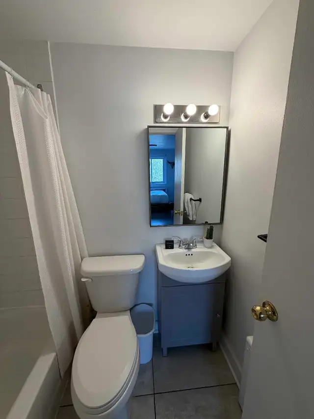 STUDIO MEUBLÉ TOUT INCLUT - Montréal | Plateau - Photo 5