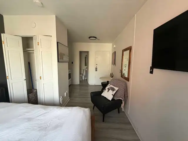 STUDIO MEUBLÉ TOUT INCLUT - Montréal | Plateau - Photo 6