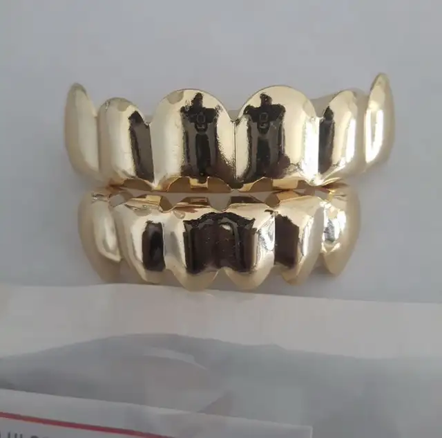 Gold Grillz Hip Hop Bling