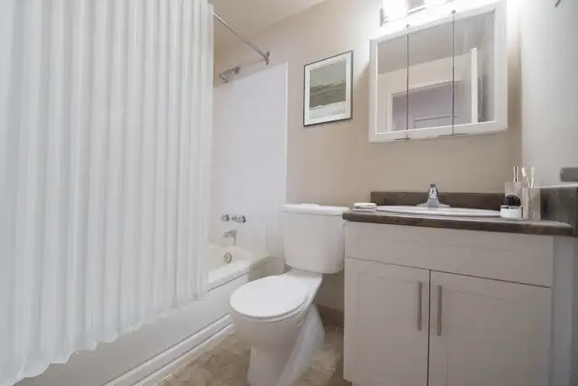 St. Vital - Two-Bedroom Suite Available - Photo 5