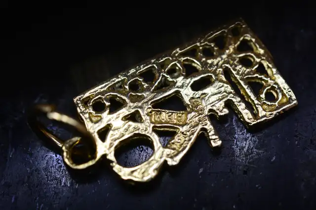 10K LOVE PENDANT - Photo 6