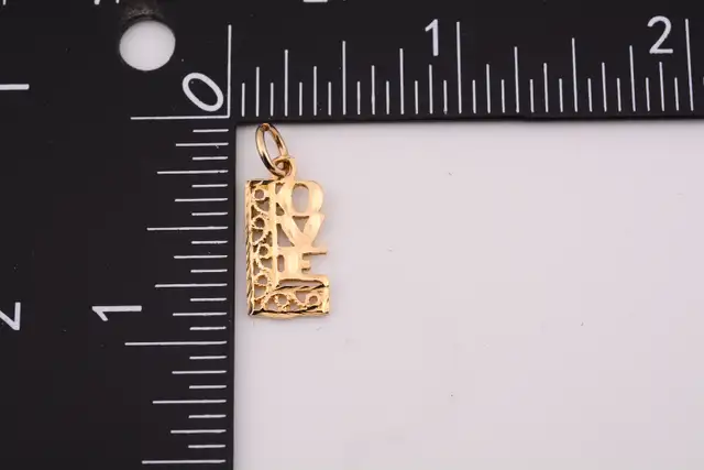 10K LOVE PENDANT - Photo 7