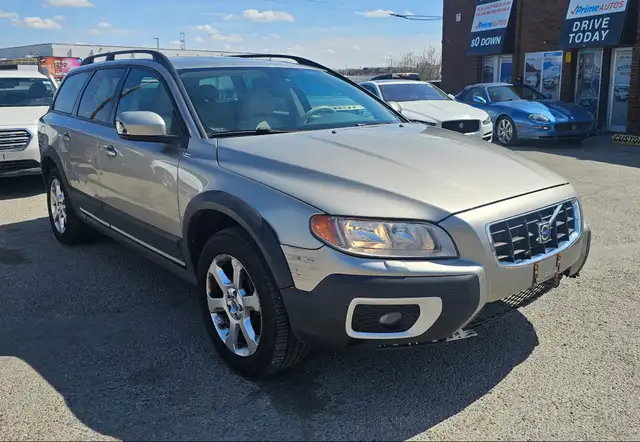 This Sport Utility Vehicle (SUV)/Multi-Purpose Vehicle (MPV) pow - Photo 9