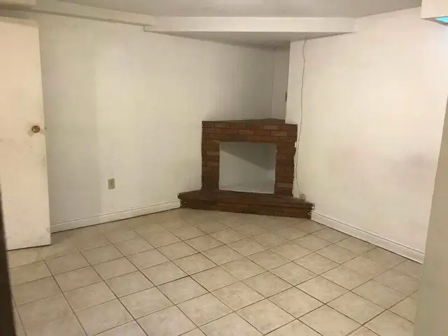 Basement for Rent - AVAILABLE NOW Brimley Rd and Steeles Ave) - Photo 5