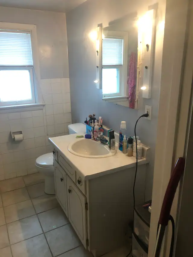ROOM for rent in BURLINGTON HOME, Guelph Line Dundas street $765 - Photo 5
