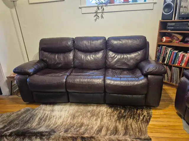 ! FREE, WELL-MADE, LEATHER RECLINING COUCH !