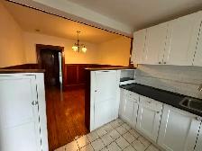 1 bedroom plus Apartment in Bloor West Village - $ 1,795