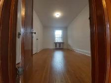 1 bedroom plus Apartment in Bloor West Village - $ 1,795 - Photo 5