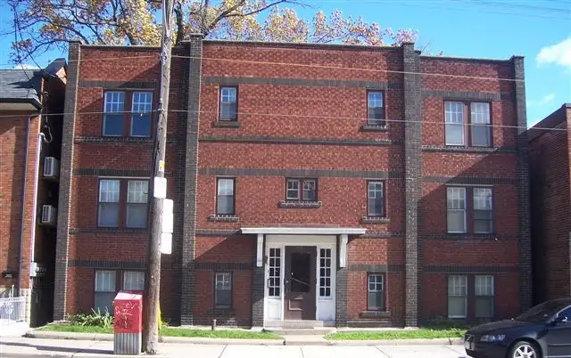 1 bedroom plus Apartment in Bloor West Village - $ 1,795 - Photo 9