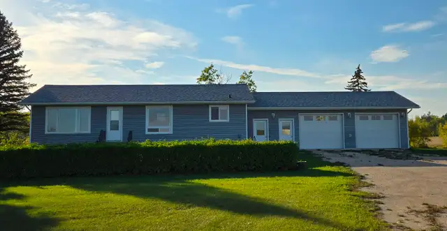 3  bedroom bungalow w/established yard & 80 acres land - Photo 4