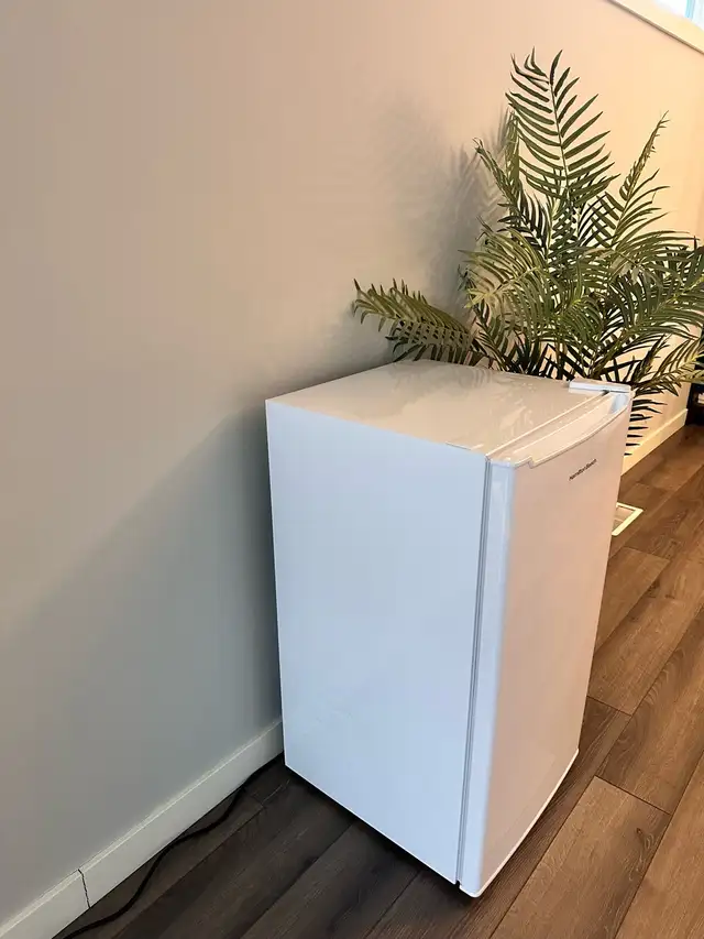 Compact Office/Small Fridge — Brand New (Out of Box) - Photo 3