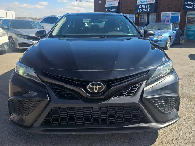 2022 Toyota Camry SE - Photo 10