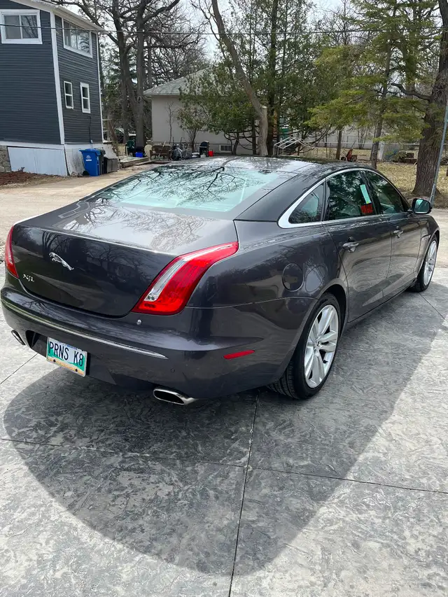2011 Jaguar XJL - Photo 2