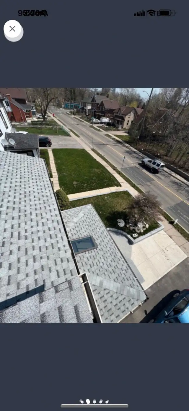 roofer/roofing - Photo 2