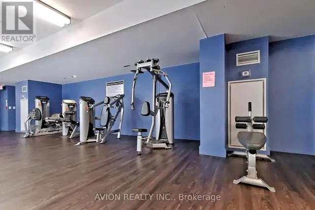 Luxurious 2 Bedroom   2 Bathroom Condo/Renovated/Downtown T.O. - Photo 7