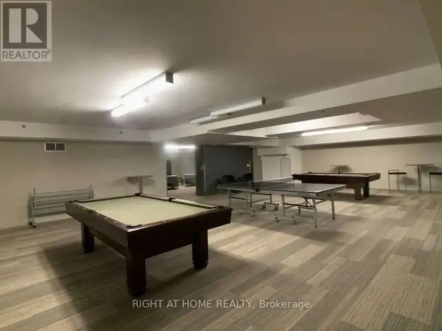 Luxurious 2 Bedroom   2 Bathroom Condo/Renovated/Downtown T.O. - Photo 9