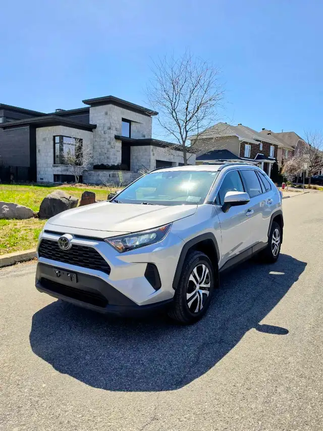2020 Toyota Rav4 - Photo 2