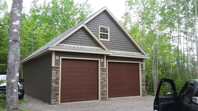 Garage Building - Photo 5