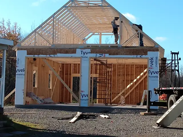 Garage Building - Photo 7