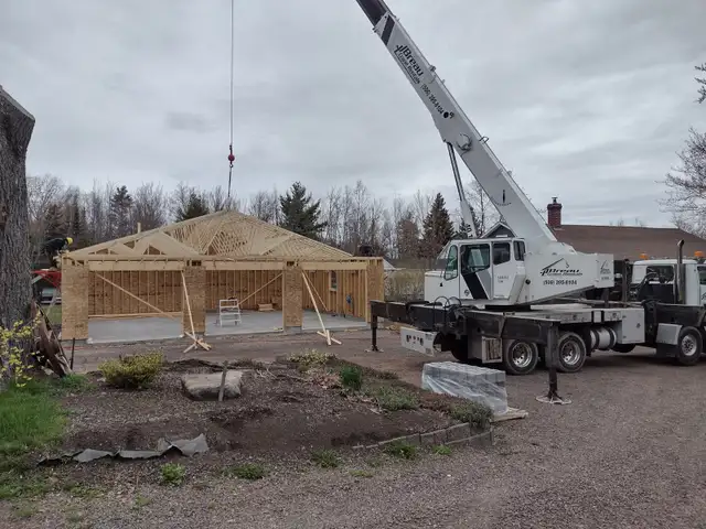 Garage Building - Photo 10