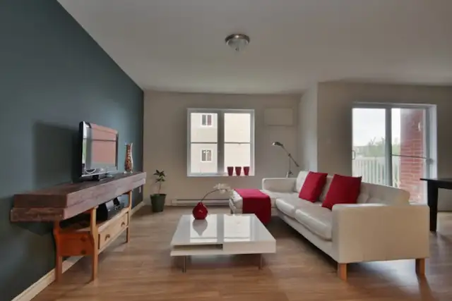 MAGNIFIQUE 4 ½ – 5705 Grande Allée– DISPONIBLE 1er Juillet - Photo 2