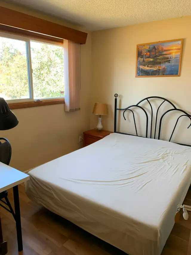 Southgate Mainfloor with 3 bedrooms for rent - Photo 9