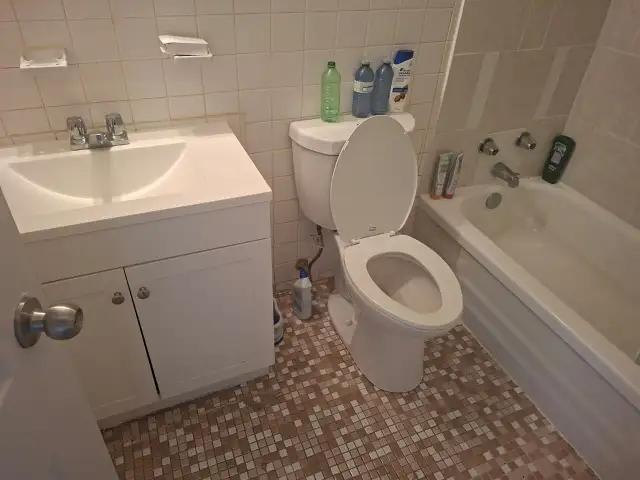 Private Den for Rent - Photo 3
