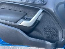 2011 Ford Fiesta Hatchback, Low KM, One Owner, No Accident. - Photo 8