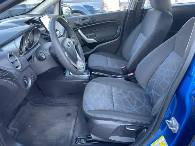 2011 Ford Fiesta Hatchback, Low KM, One Owner, No Accident. - Photo 11