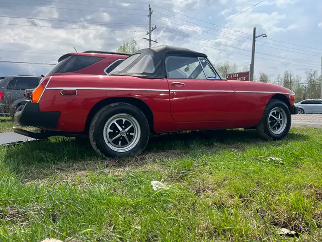 1977 MG MGB Roadster - Photo 2