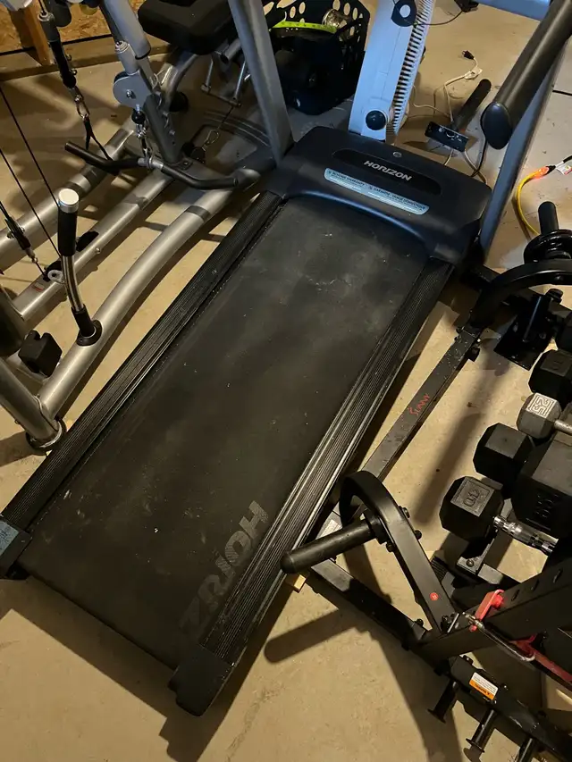 treadmill - Photo 2