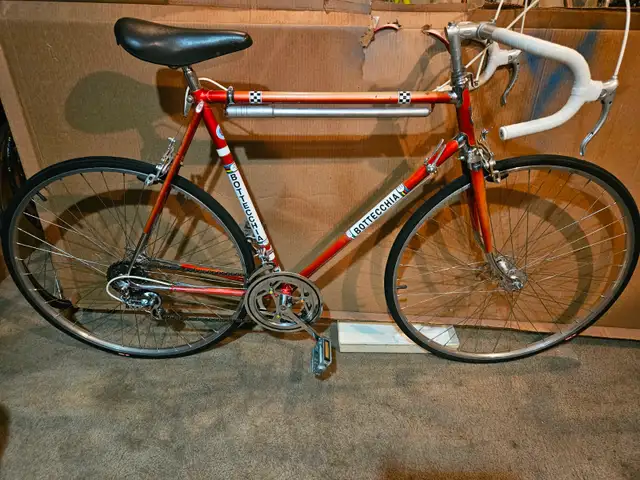 Vintage Bottecchia Road Bike - Photo 2